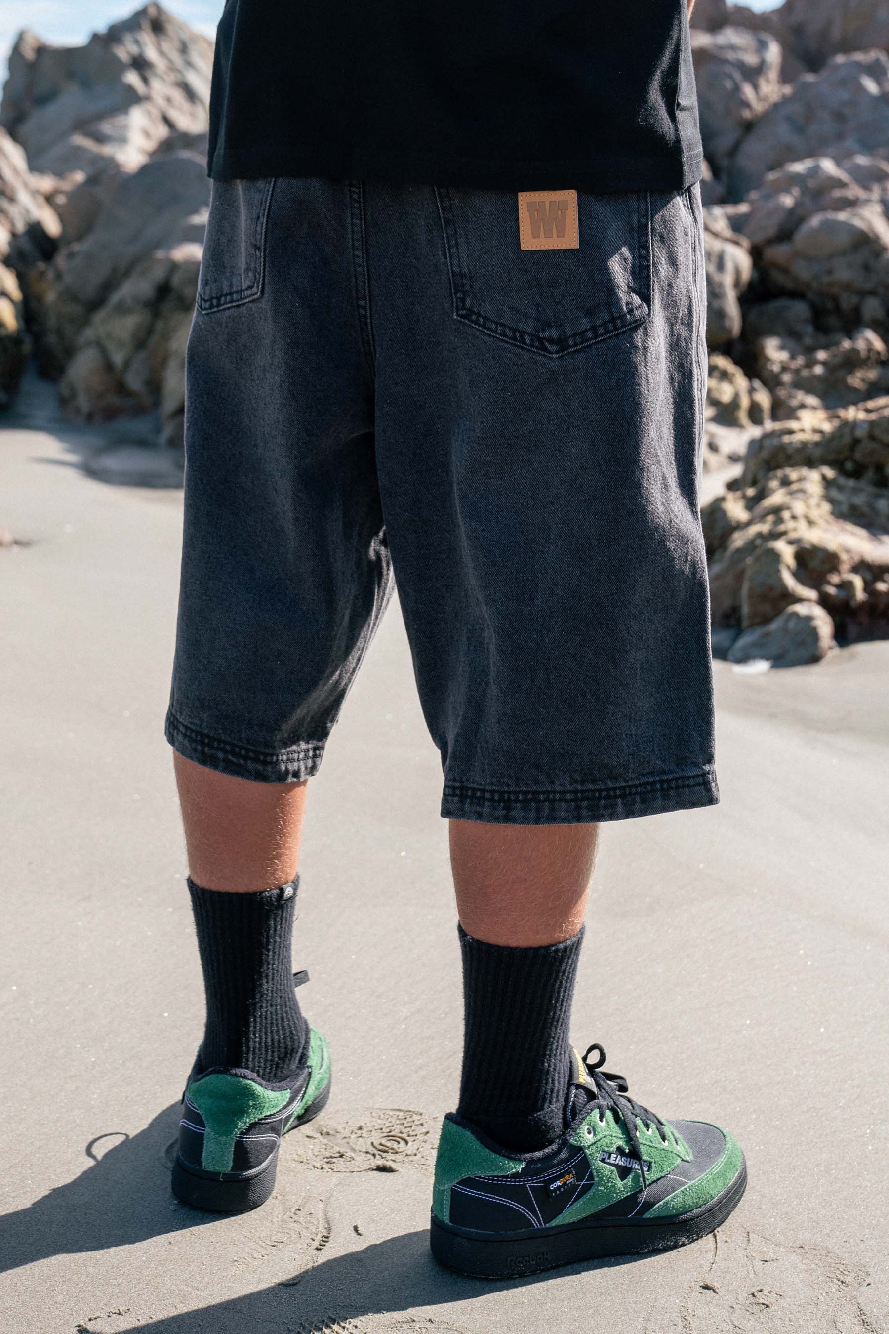 完売jentlouis Leather Pocket Baggy Shorts