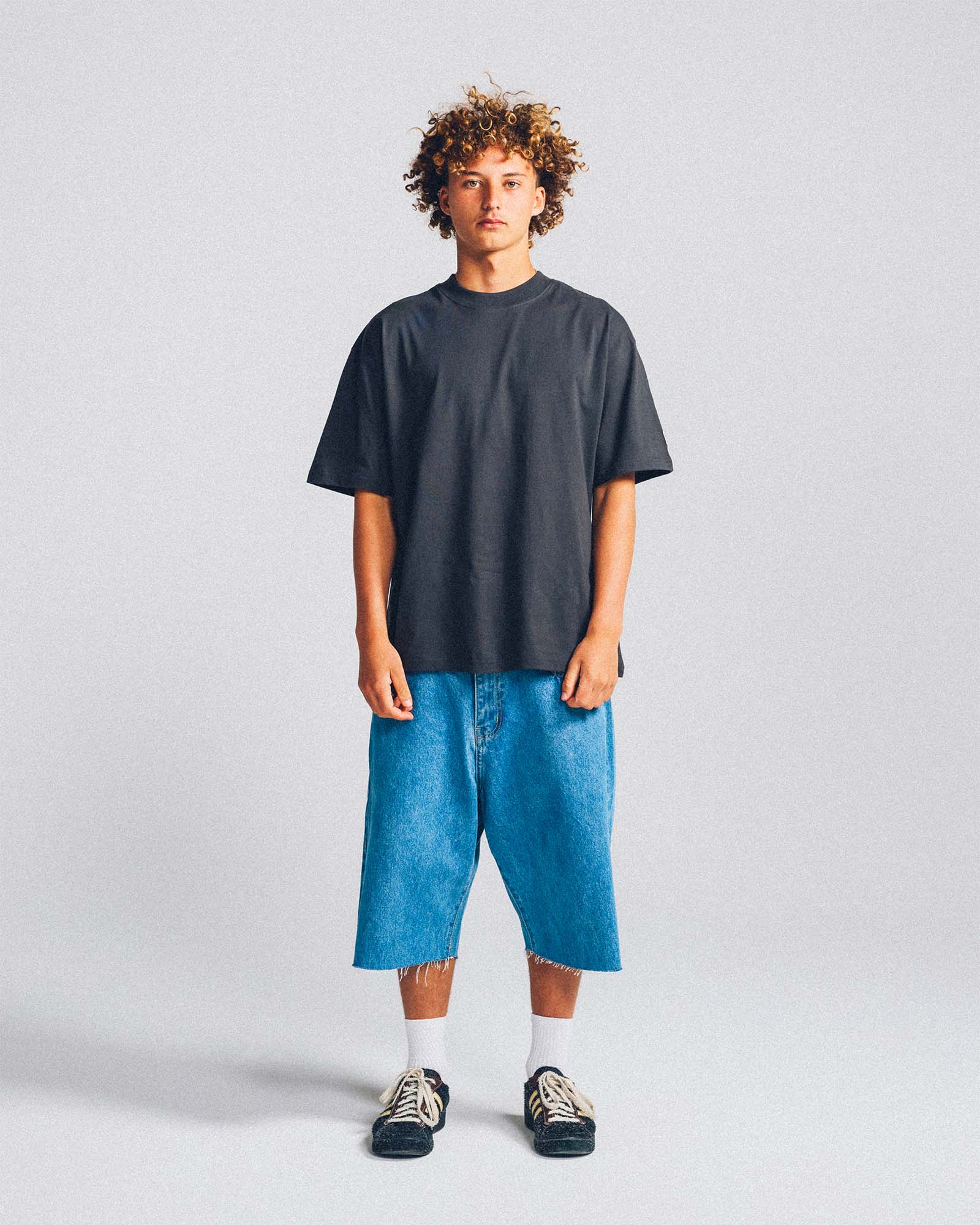 Beefy Tee 2.0 - Wide Varsity