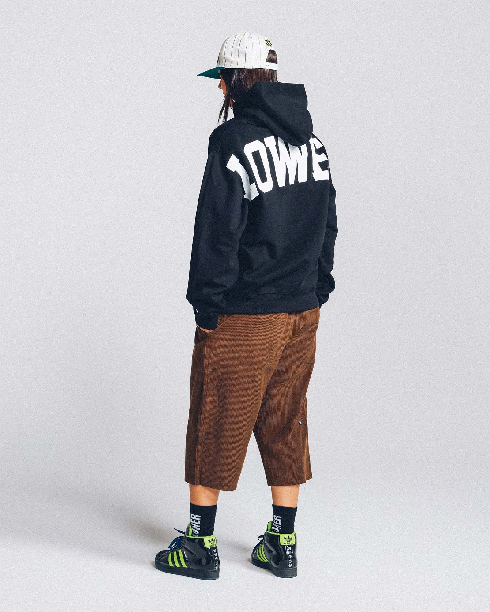 Billie Hood - Wide Varsity