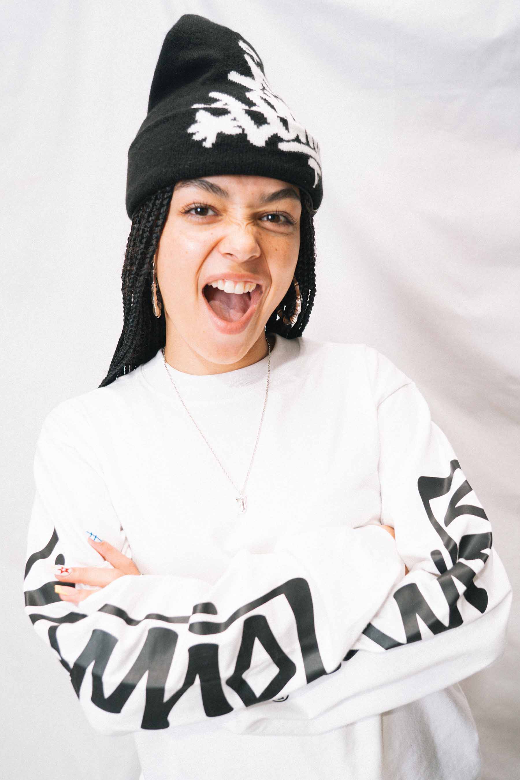 Beefy L/S Tee - Bones