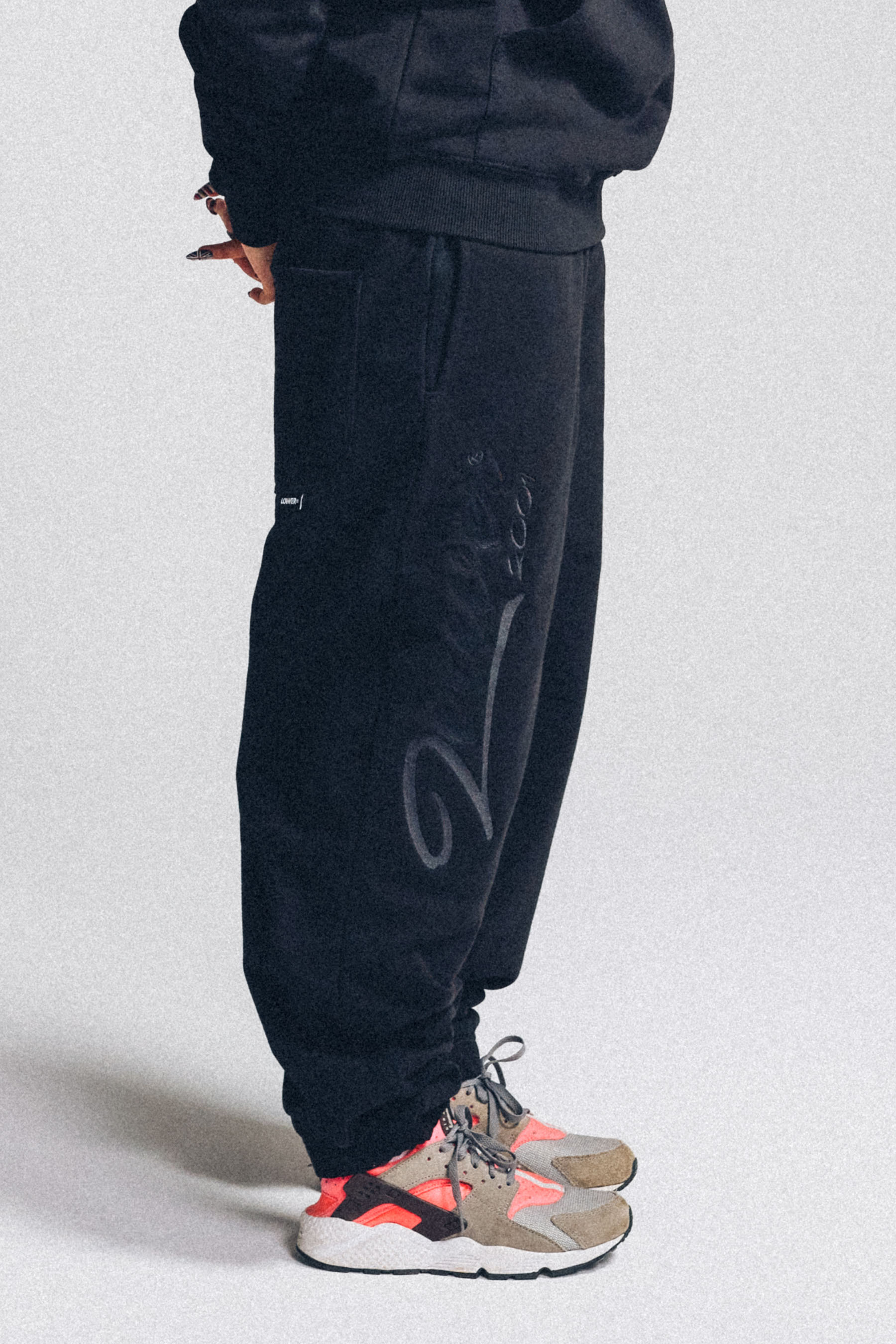 Biggie Trackpant - 2001 Script